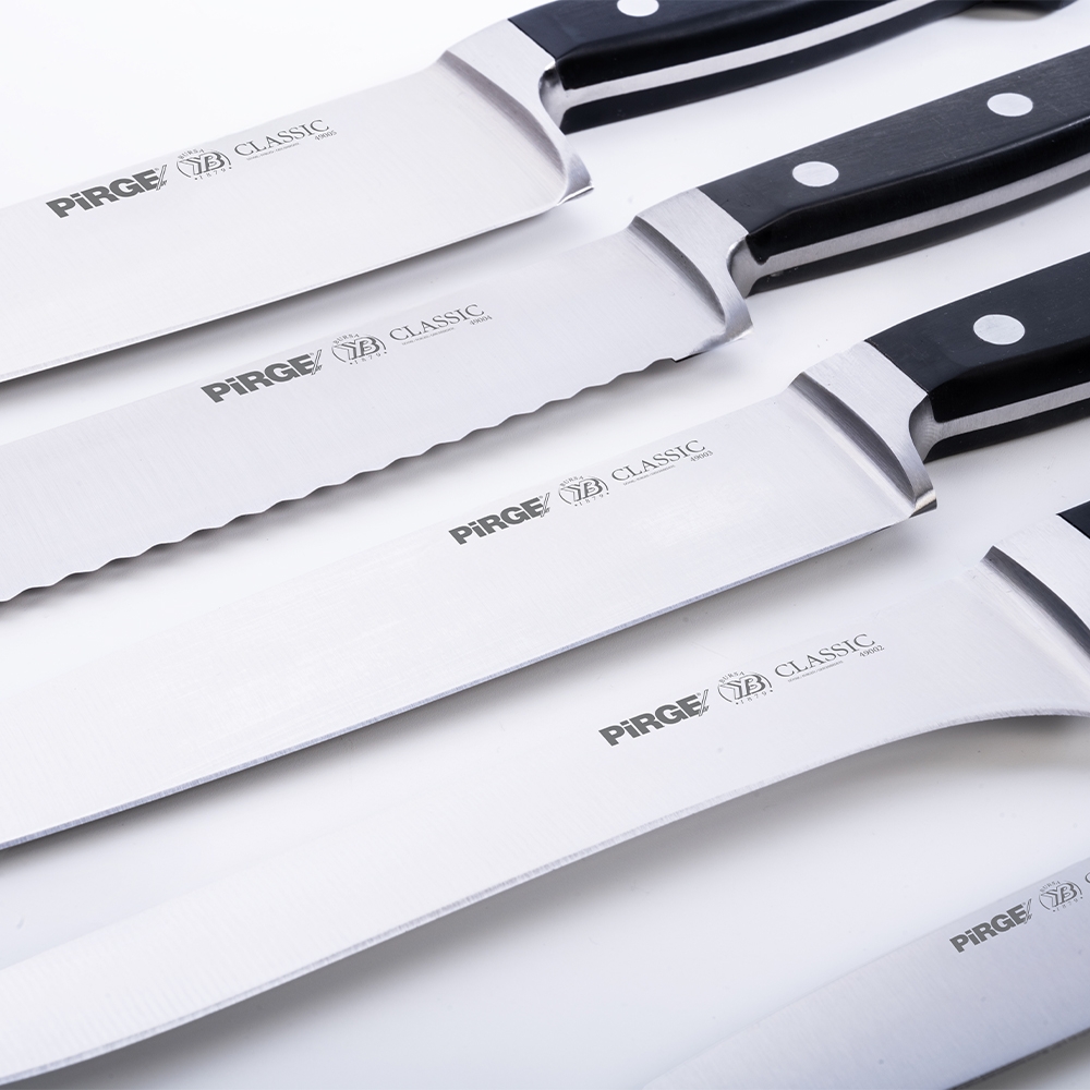 Classic Knife Set with Block